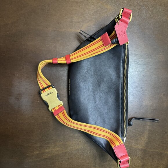 Coach Disney Mickey Mouse X Keith Haring Unisex Crossbody - Picture 4 of 7